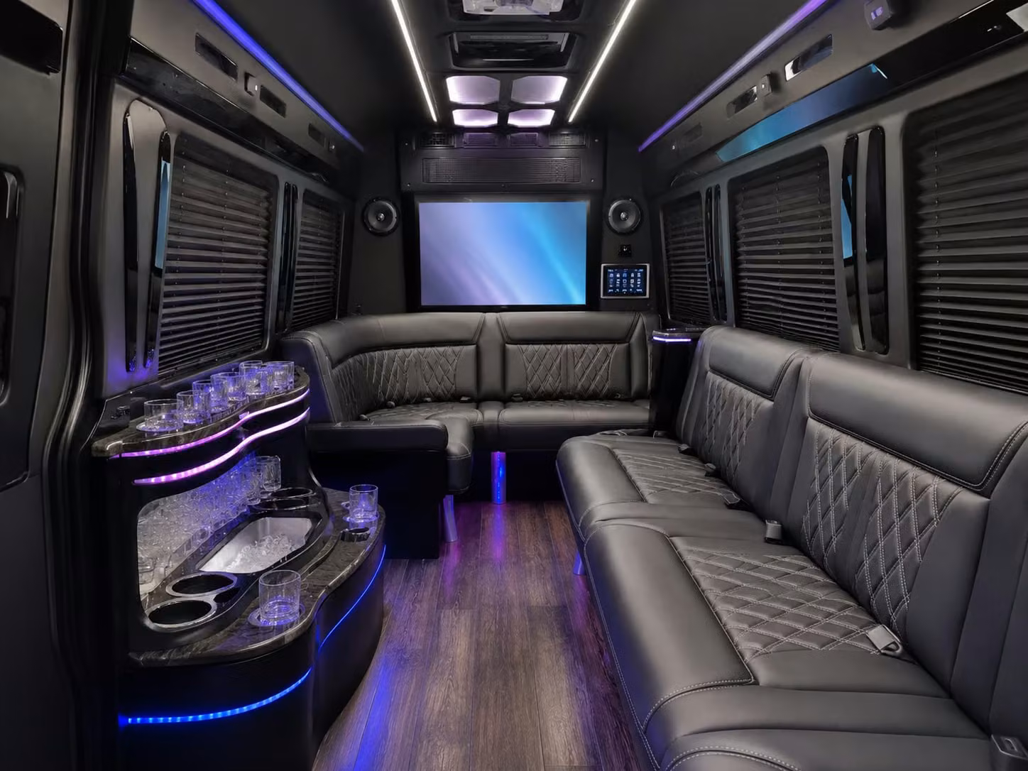 bus rental options for minneapolis trips