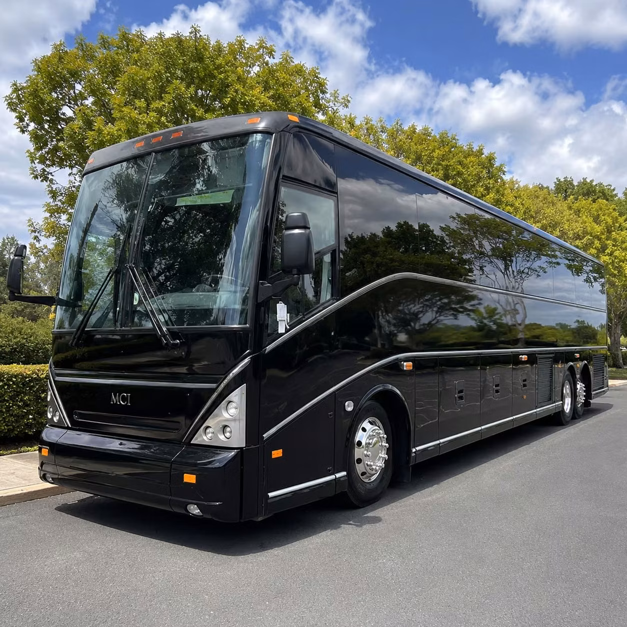concert bus rentals to target center in minneapolis the city s premier indoor venue