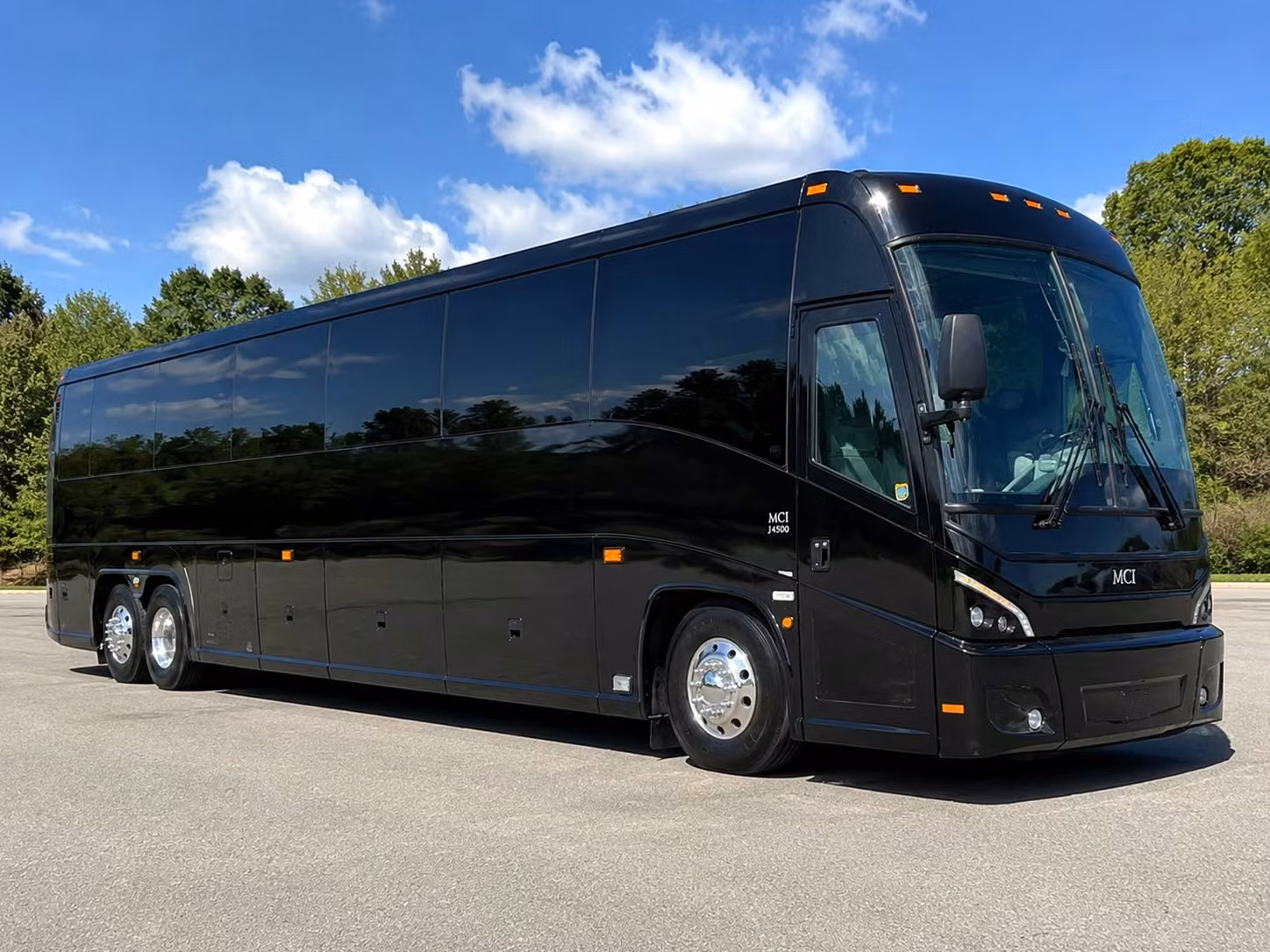corporate airport shuttle service to minneapolis saint paul international airport