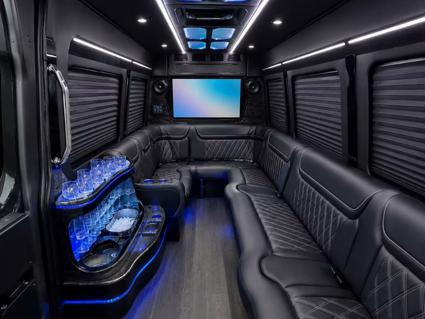 corporate retreat and team building transportation around the twin cities