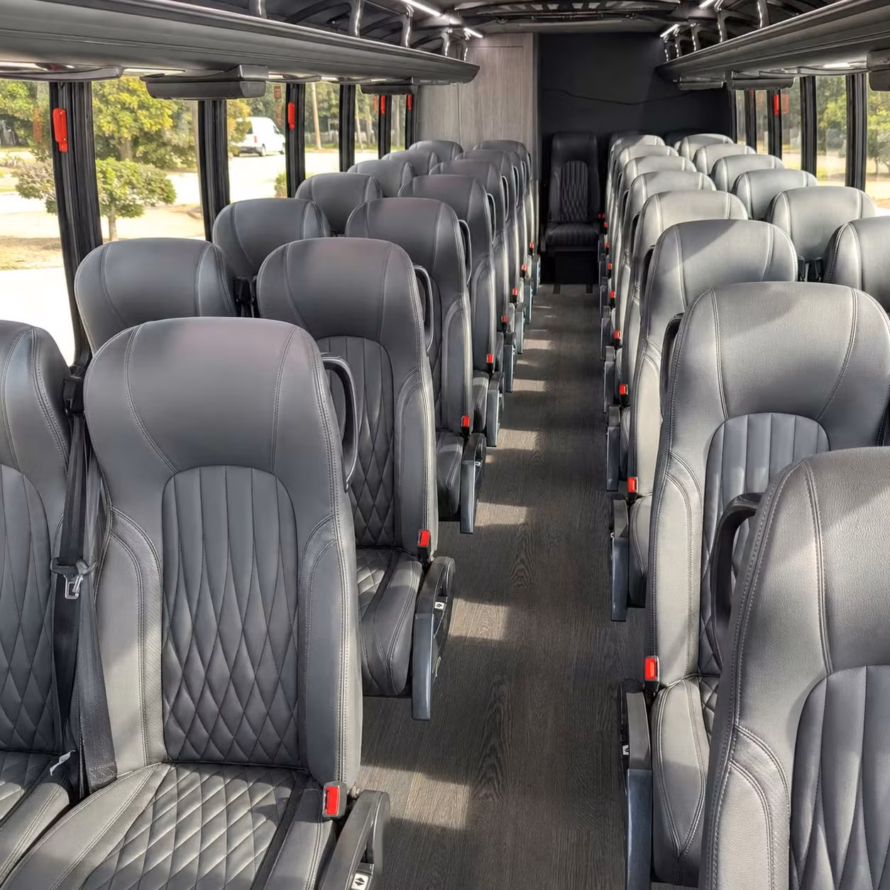 minibus and charter bus shuttles to target field for twins baseball